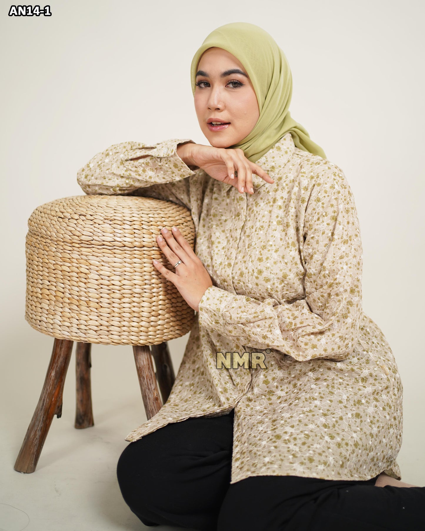 NMR Blouse Katun Embroidery Print AN14-1(kerah kemeja)