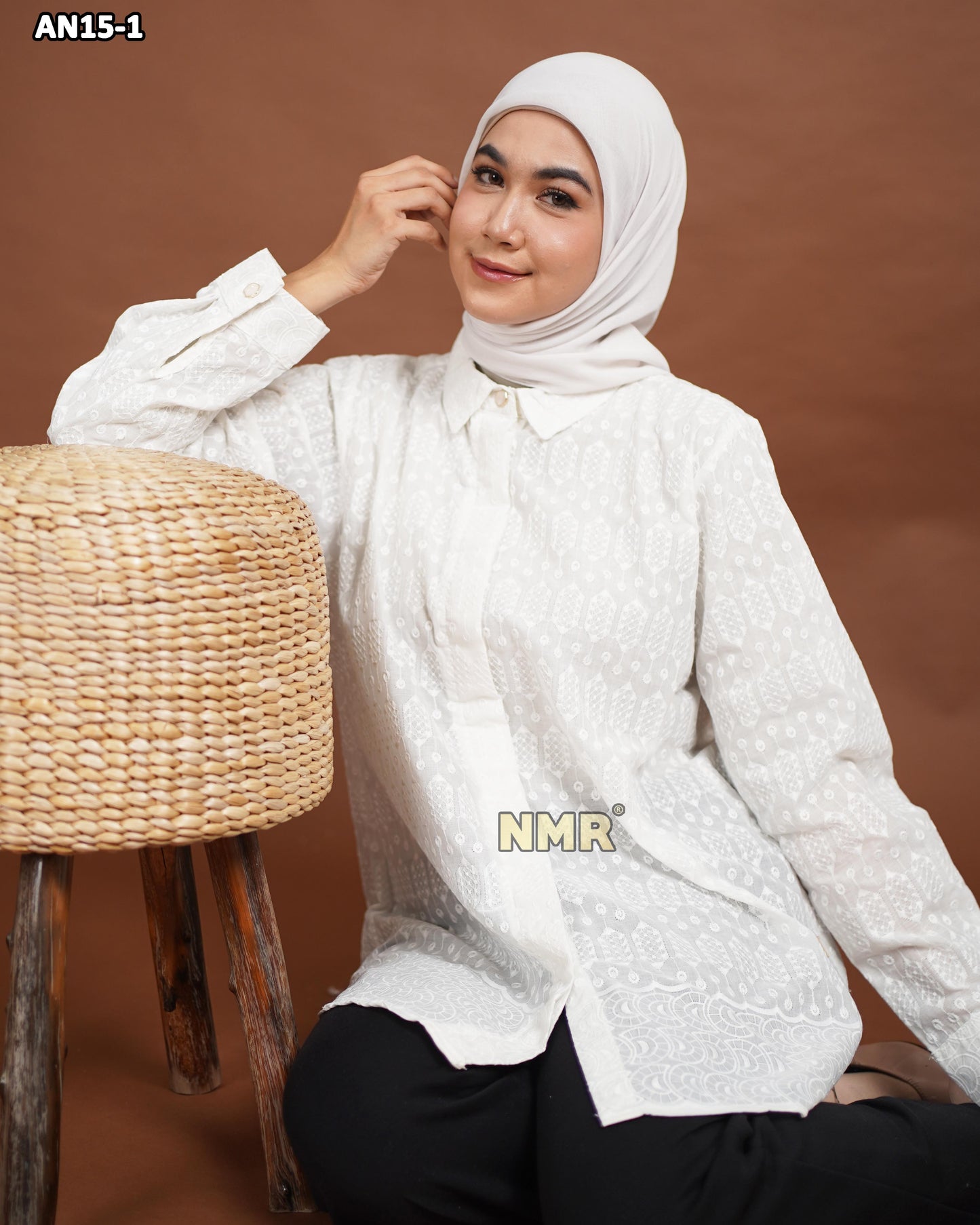 NMR Blouse Katun Bordir AN15-1 (Kerah Kemeja)