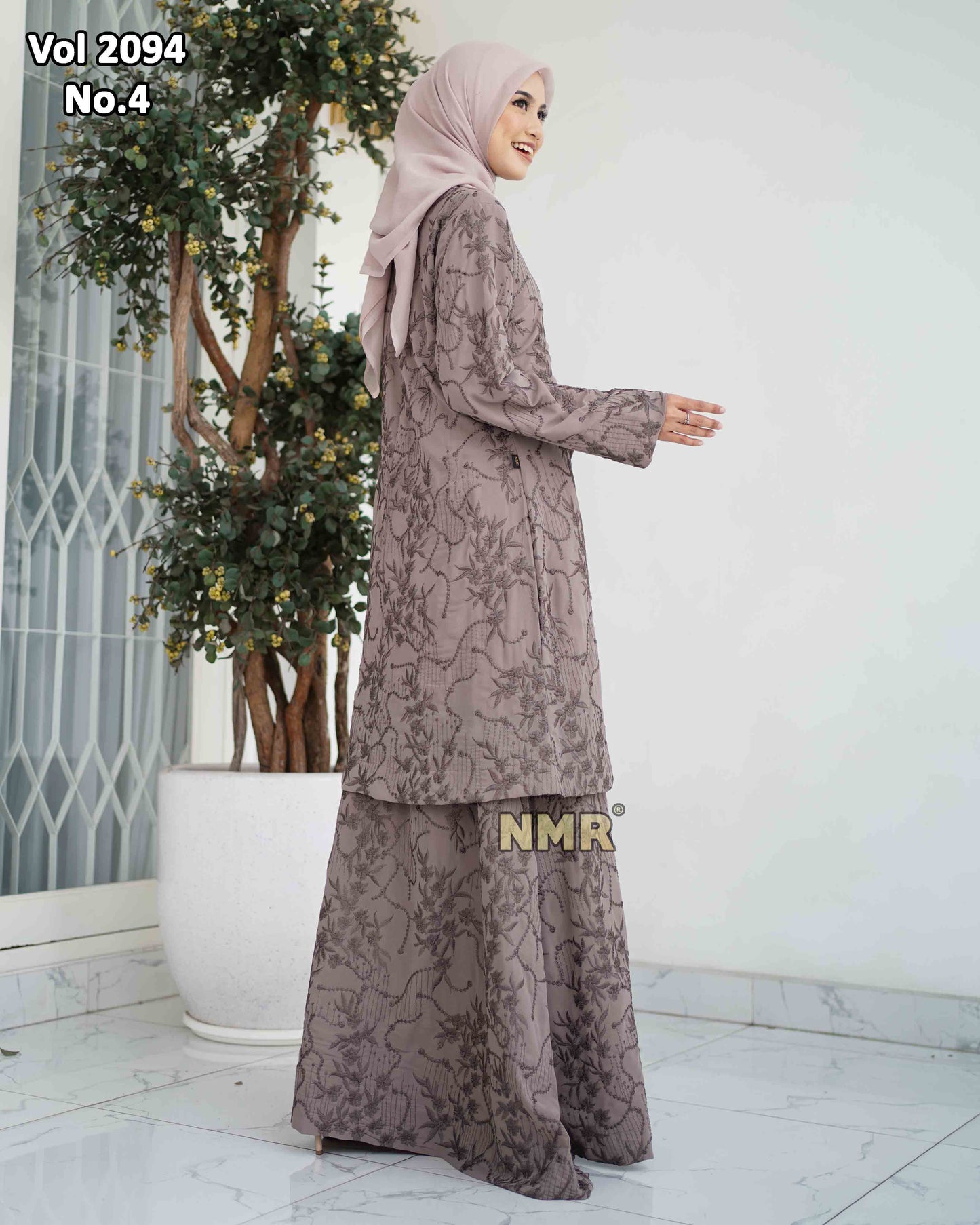 NMR Gamis Malaysia Cerutty Bordir Vol 2094-4 (Resleting Belakang)