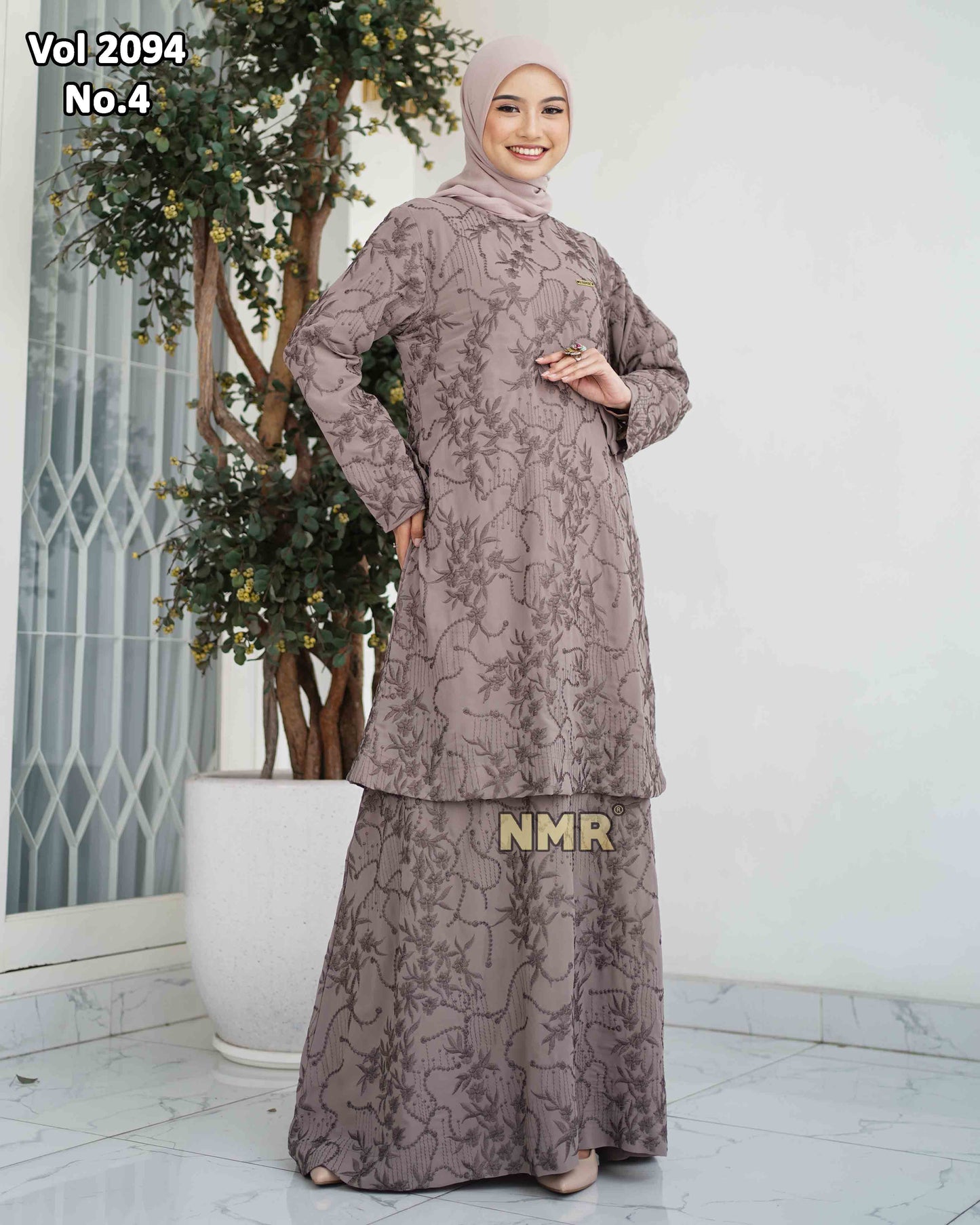 NMR Gamis Malaysia Cerutty Bordir Vol 2094-4 (Resleting Belakang)